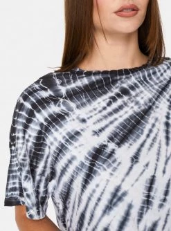 HeyYou Crop Tops Cropped Tee In Black & White Tie Dye