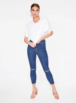 HeyYou Basic Cropped Tee In White Crop Tops