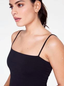 HeyYou Basic Black Straight Neck Tank Top